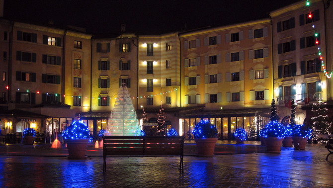 Weihnachtliche Stimmung auf der Piazza des Hotels Colosseo (© Redaktion 