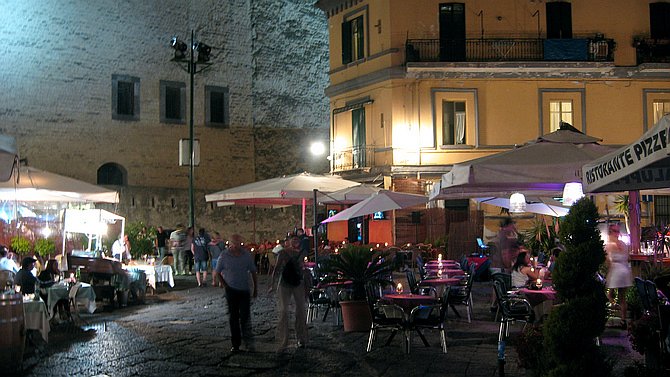 Nachtleben am Borgo Marinaro