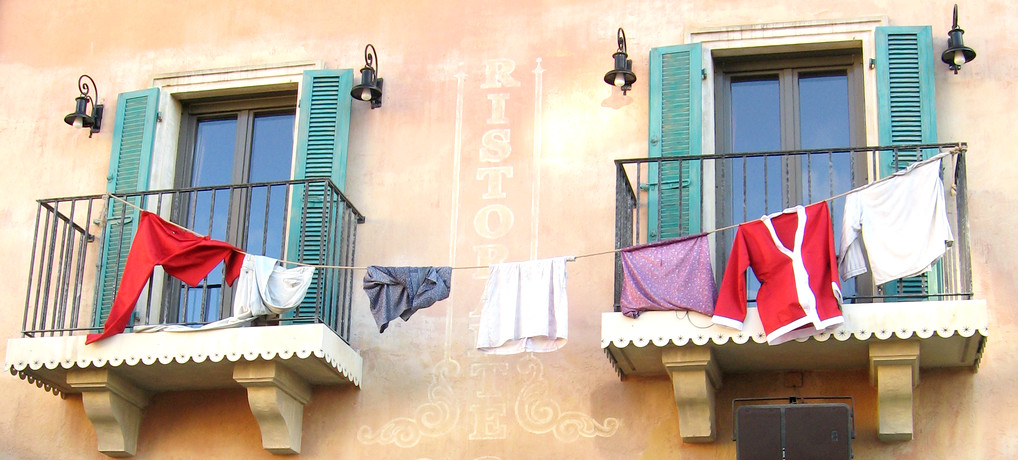Im Europapark-Hotel Colosseo trocknet die Wäsche auf dem Balkon (© Redaktion - Portanapoli.com)